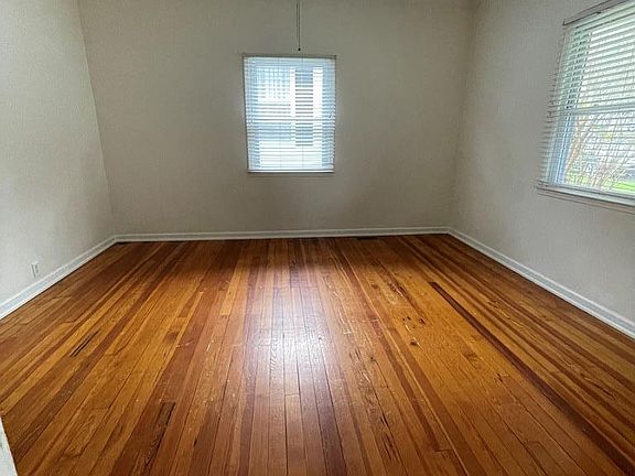 4th image of 315 N 4th St