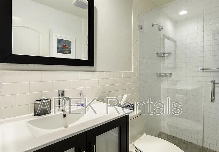 1050 E Ramon Rd — Photo 17