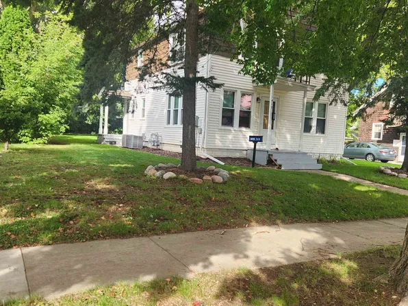 1415 N Erb St, Appleton, WI 54911