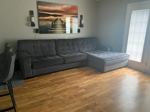 4th image of 8007 Logan Dr