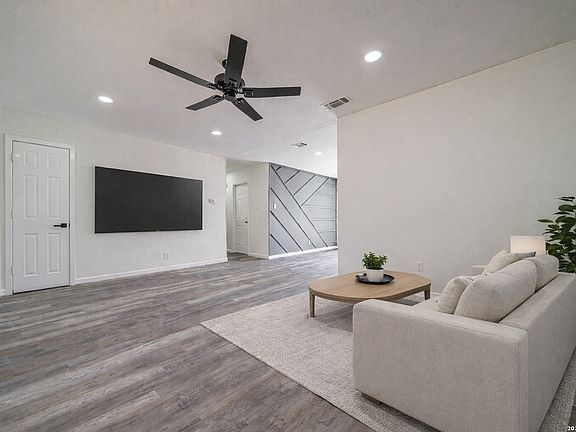 5th image of 7022 Brownleaf
