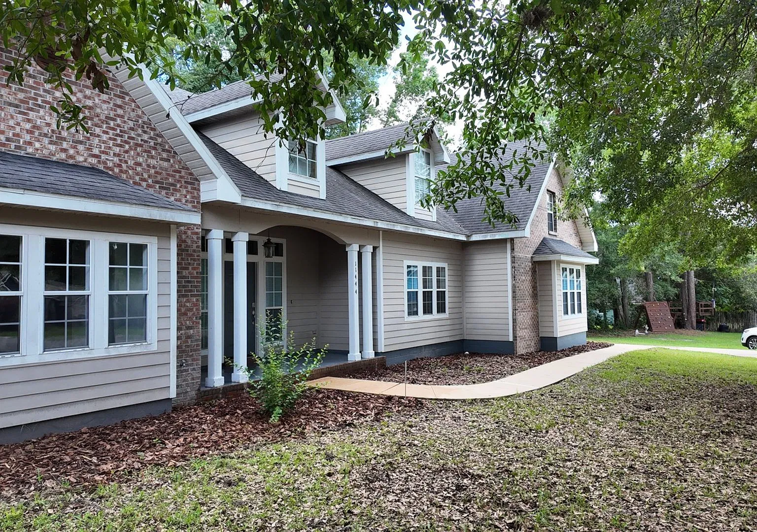 Totally Interior Renovated 5br House In Gainesville — Photo 4