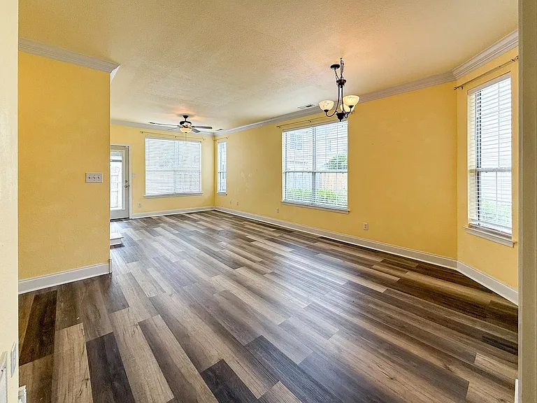 1836 Kensal Green Dr — Photo 5