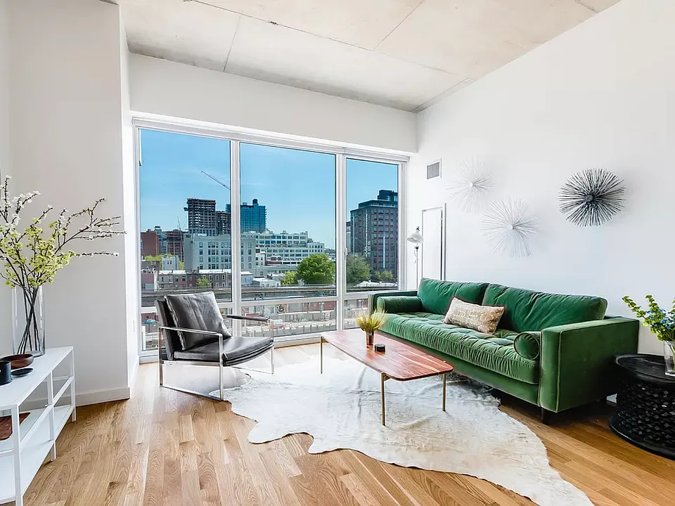 2222 Jackson Ave #415