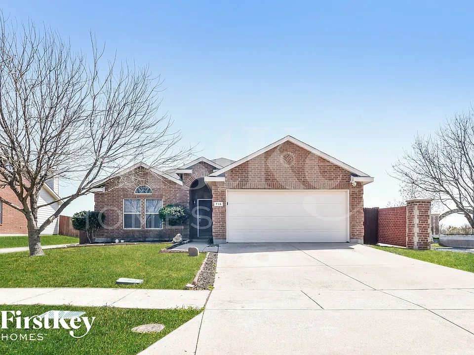 716 Austin Ln