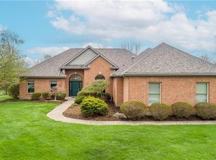 585 Heatherwoode Cir, Springboro, OH 45066