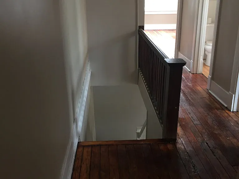 335 Pennsylvania Ave — Photo 8