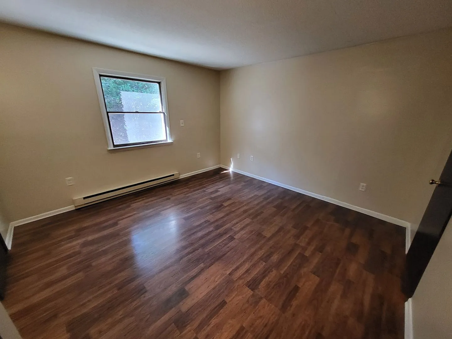 Summit Apts On Hocker — Photo 2