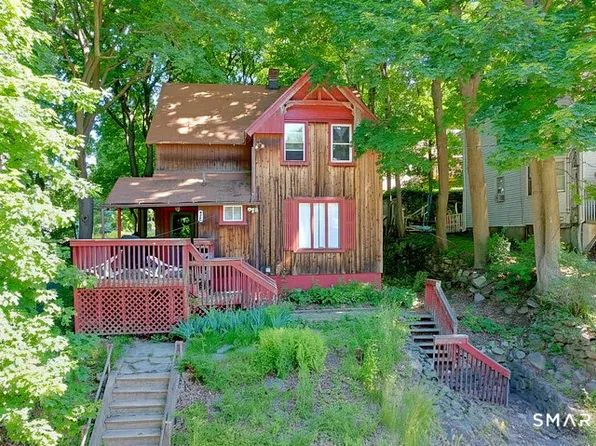 31 Winchester Street, Waterbury, CT 06704