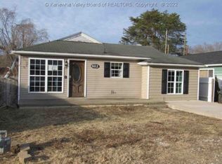 6112 Pinedale Dr, Huntington, WV 25705