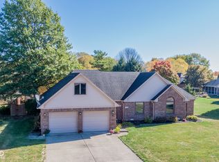 483 Karen Dr, Pittsboro, IN 46167