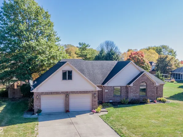 483 Karen Dr, Pittsboro, IN 46167