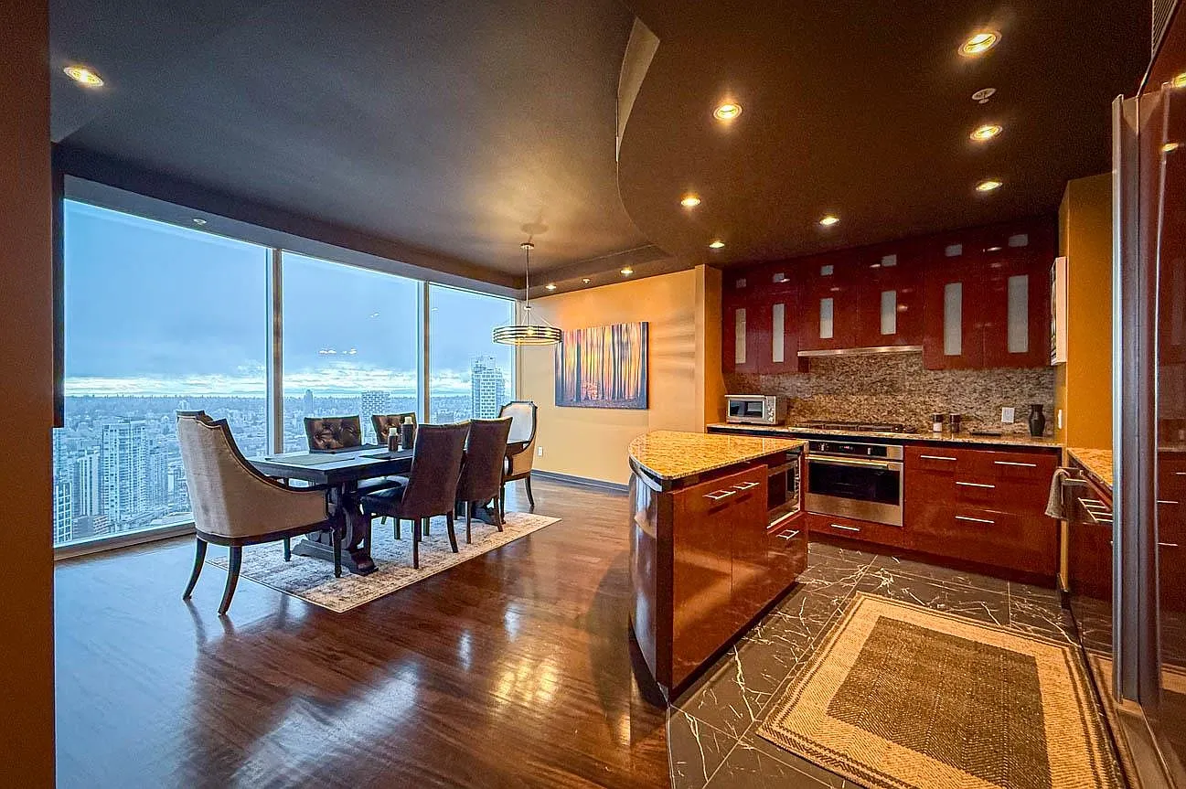 2 bed, 1554 sqft, $5,950 — Photo 3