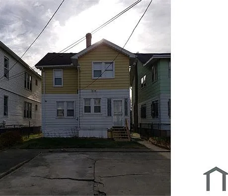 2366 Highland St — Photo 20