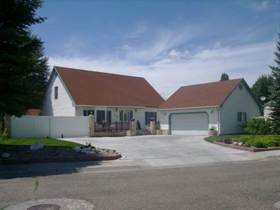 358 Montcliffe Dr, Idaho Falls, ID, 83401