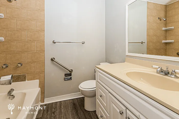 212 Woodward Blvd — Photo 13