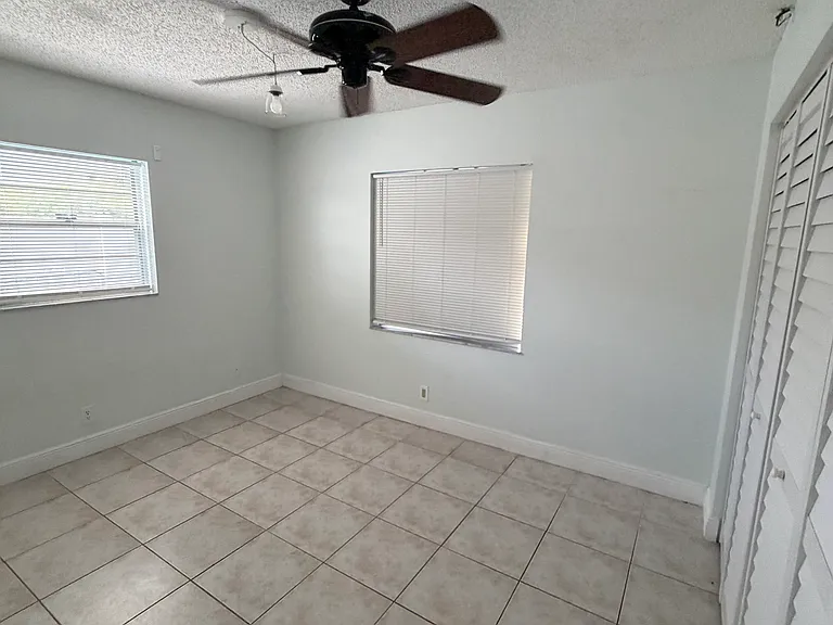 Carolina Cir — Photo 9