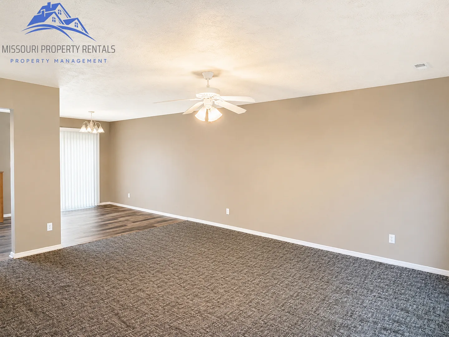Merriam Woods- 3 Bed 2 Bath — Photo 2