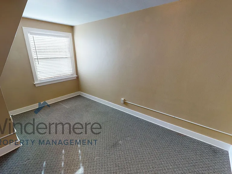 336 S Palouse St — Photo 8