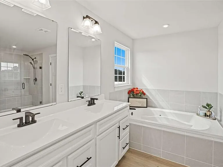 305 Meuse Ln — Photo 28