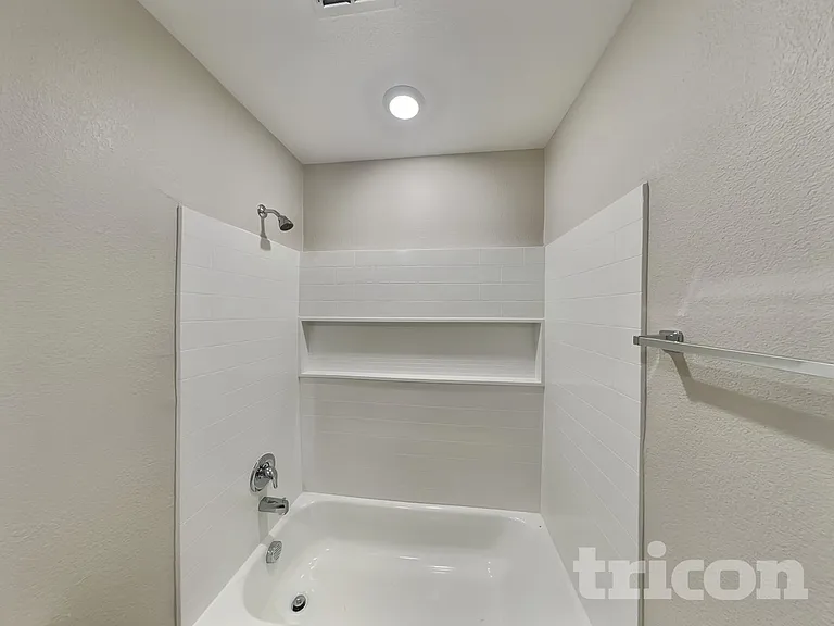 2603 Khaju Grv — Photo 14