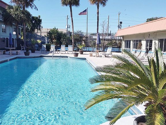3rd image of 805 W Oakland Park Boulevard #D 3