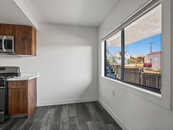 3rd image of 215 N Fickett St #E