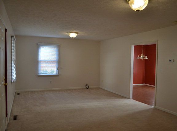 2nd image of 117 Canary Dr