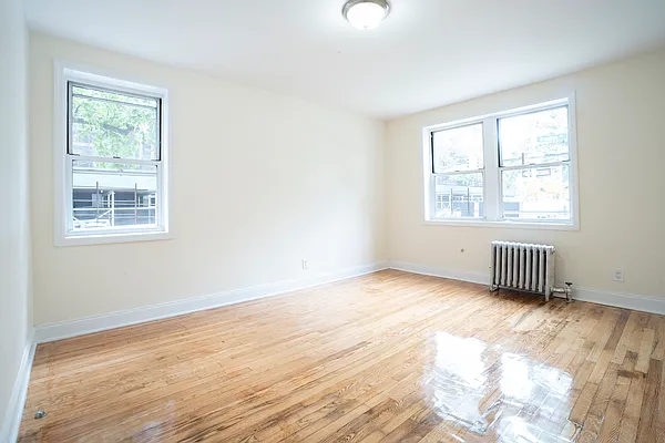 Rented by EXR | media 3