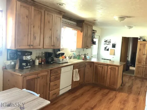 39 Skihi St #A, Dillon, MT 59725