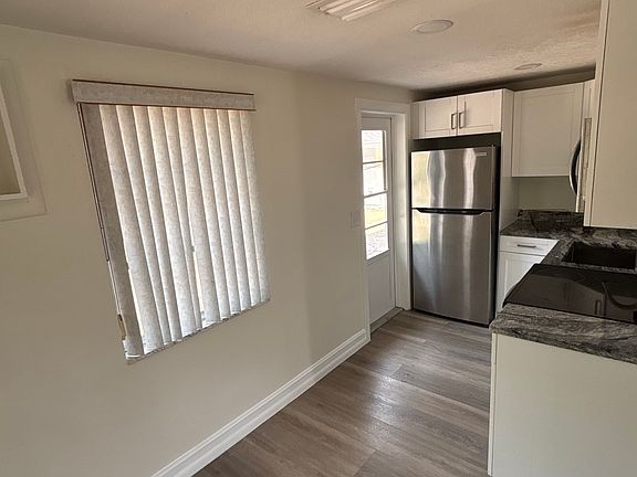 5th image of 5411 Oceanic Rd #5411