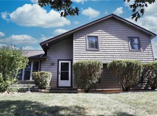 31 Emerald Point, Rochester, NY 14624