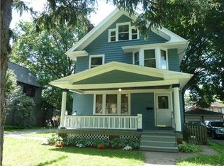 29 Inglewood Dr, Rochester, NY 14619