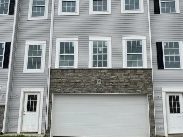 5946 Abernathy Ln, Columbus, OH 43232