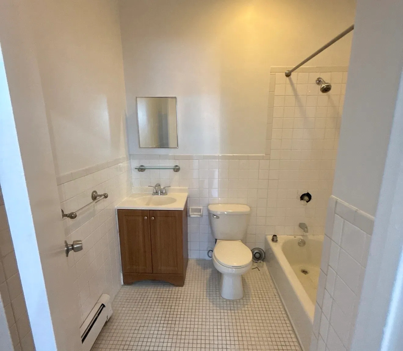 2 bed, 1000 sqft, $2,300 — Photo 3