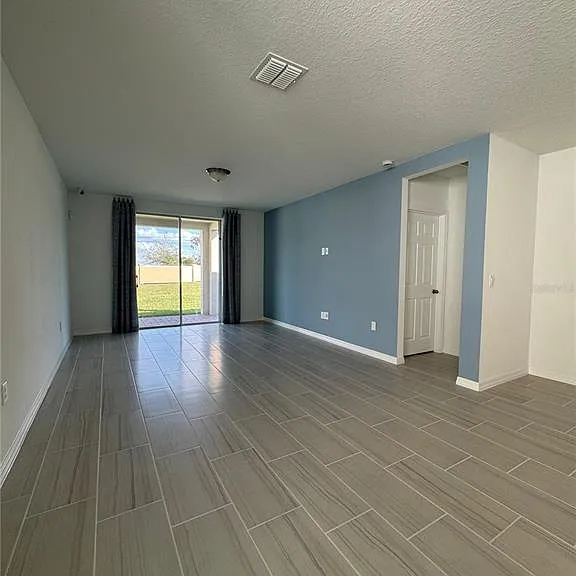 3521 Yarian Dr — Photo 8
