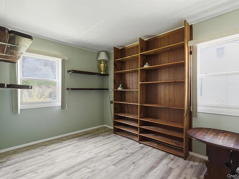 15 Forshee St — Photo 12
