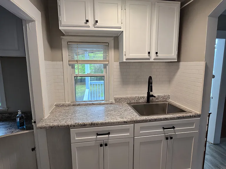 95 Pleasant St #2 — Photo 8