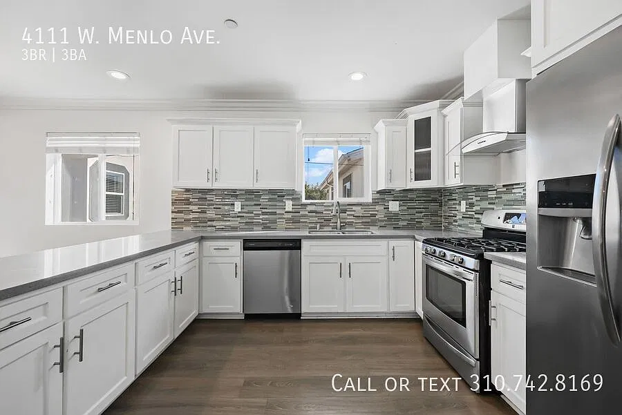 3 bed, 3.0 bath, $2,895 — Photo 3