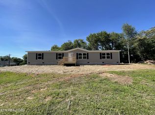 104 Hawkins Rd, Sweetwater, TN 37874