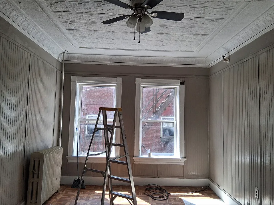 479 Main St #3