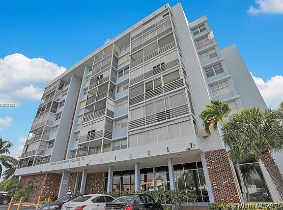 2nd image of 16850 S Glades Dr APT 7C