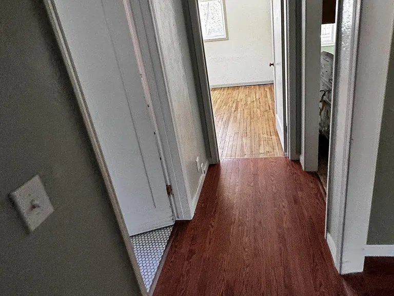 824 Schilling Way — Photo 9