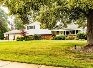 33415 Karen Dr, Avon Lake, OH 44012