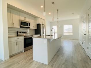 4094 Chappelle Grn SW #1A, Edmonton, AB T6W 4M6