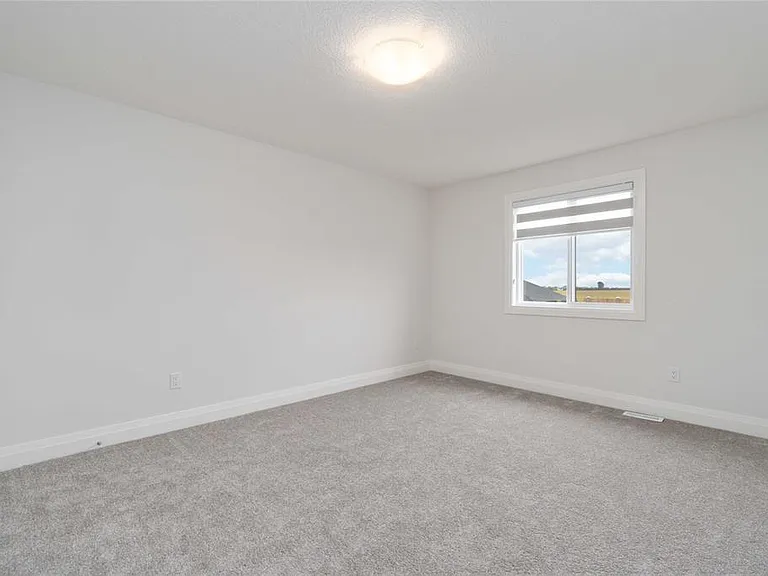 608 Sweetbay Cres #3 — Photo 10