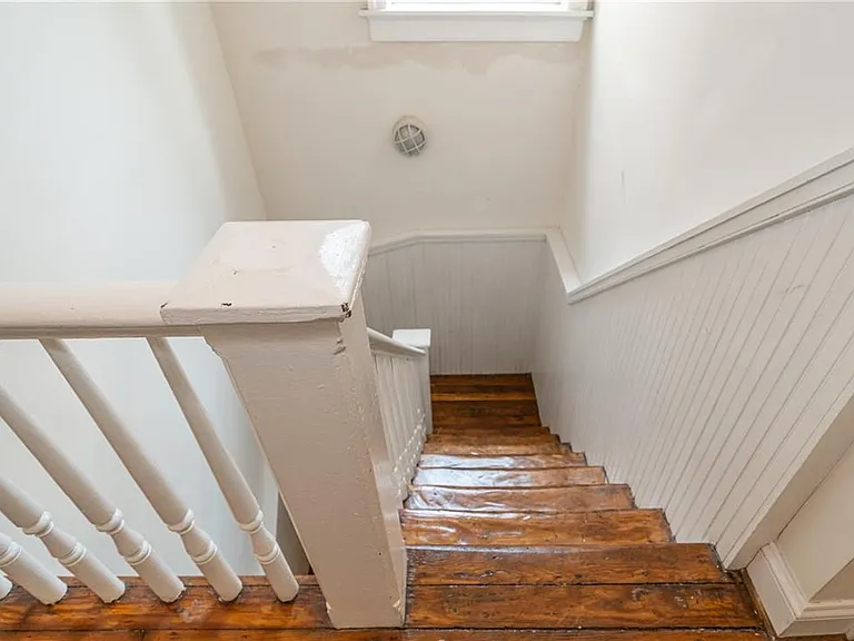 129 W Clay St — Photo 14