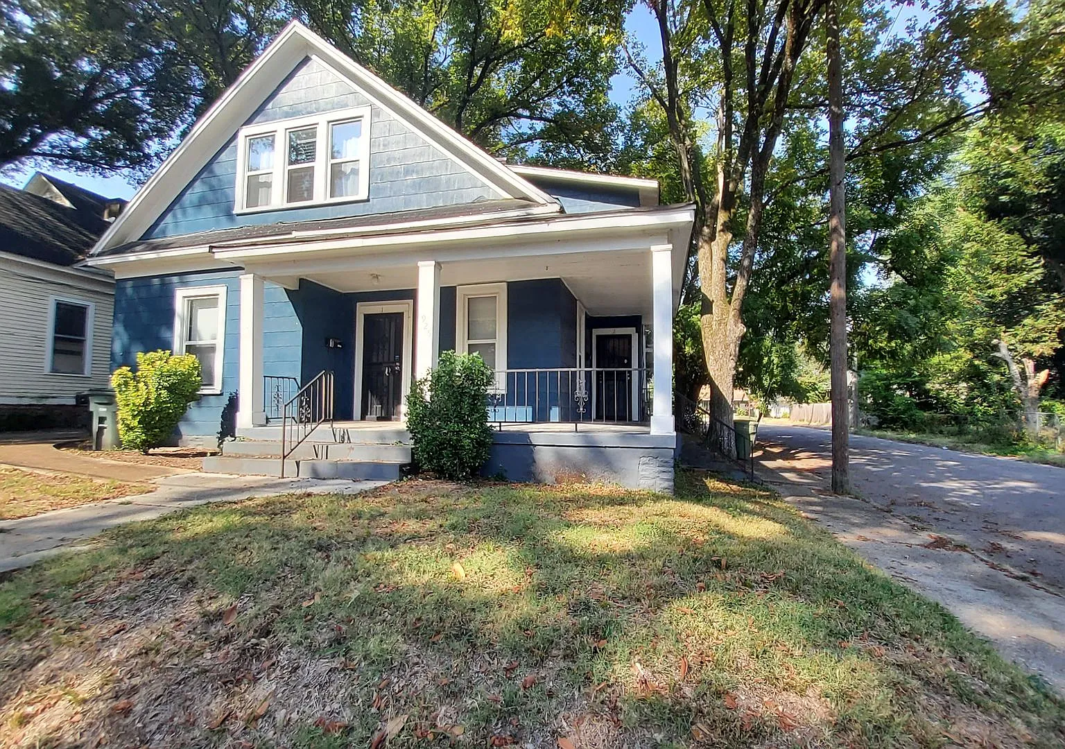 925 S Cox St — Photo 1