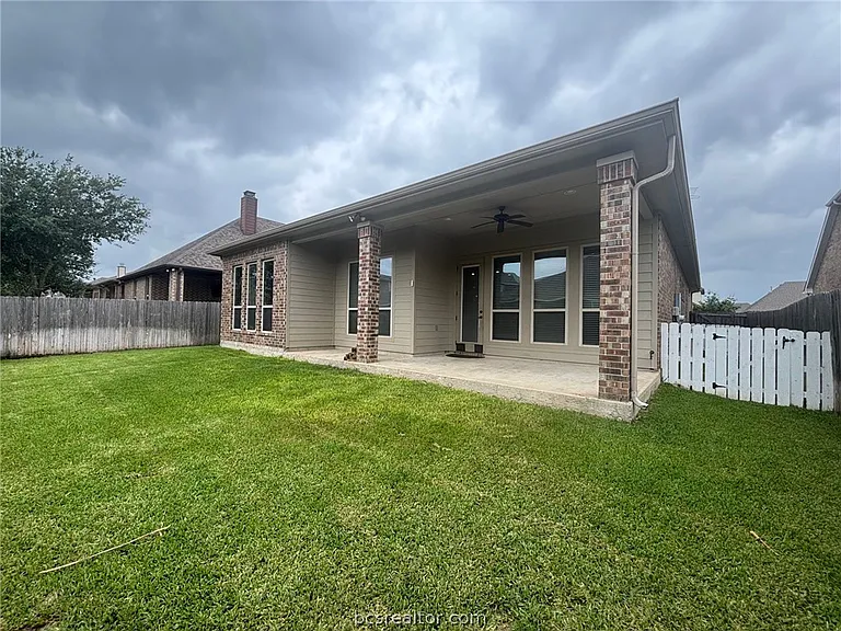 2607 Hailes Ct — Photo 17