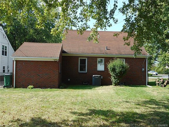 3rd image of 4969 Clifton Pkwy